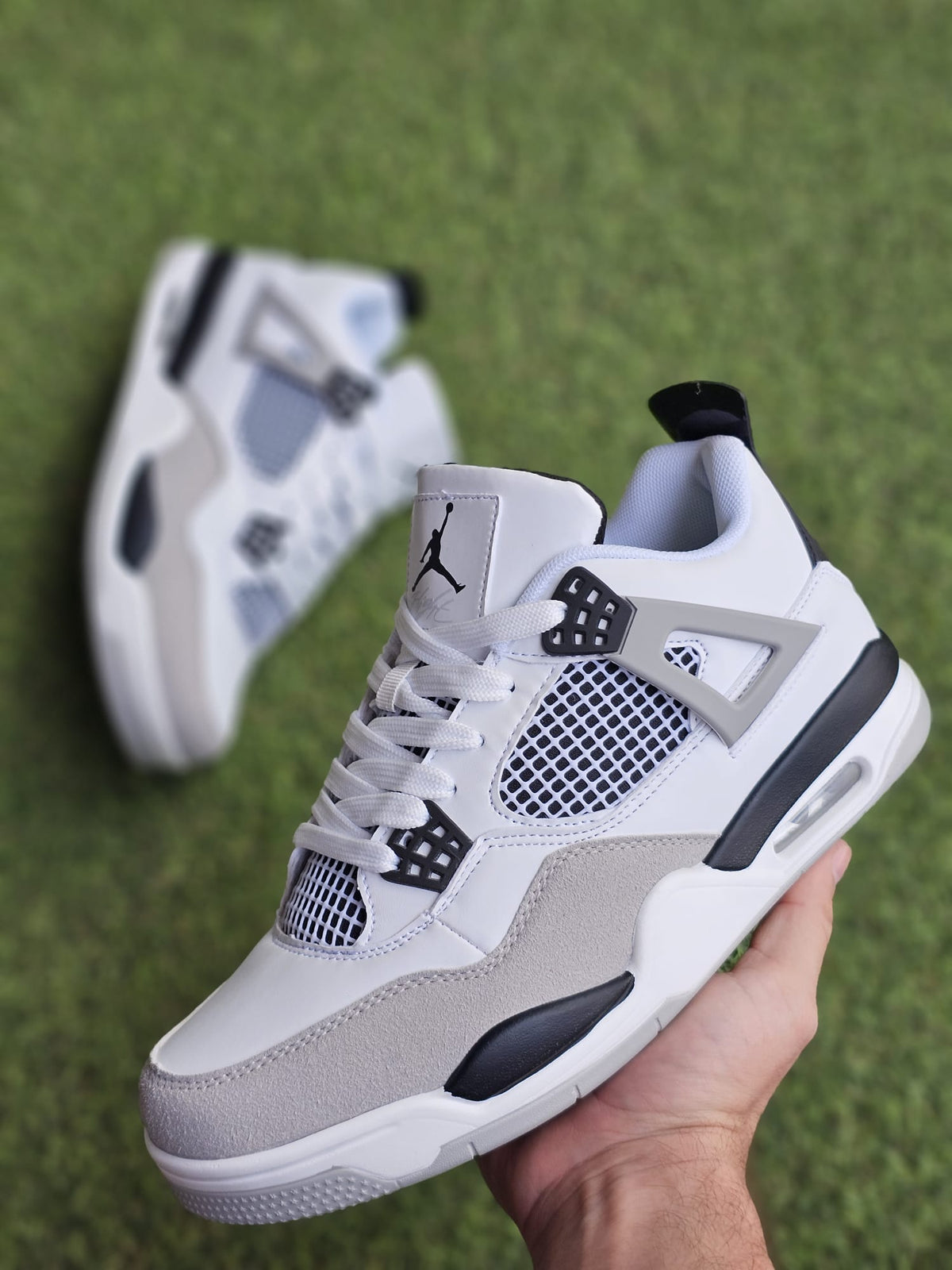 Jordan 4 militar