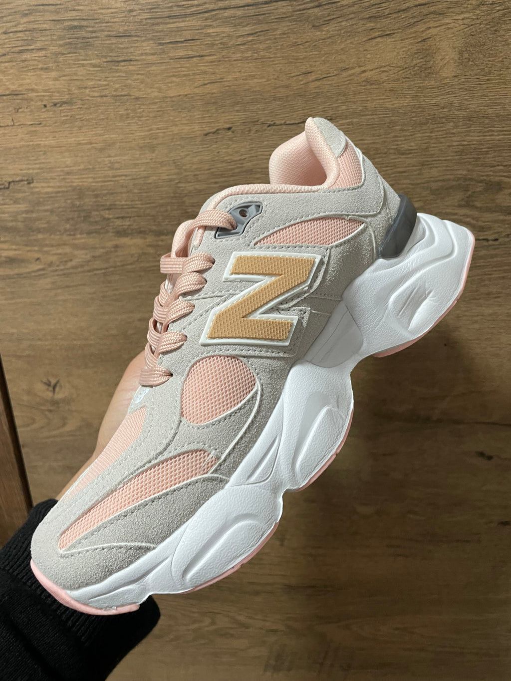 New balance 9060