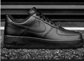 air force 1 negra