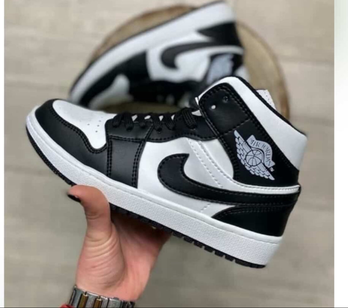 Jordan 1 panda