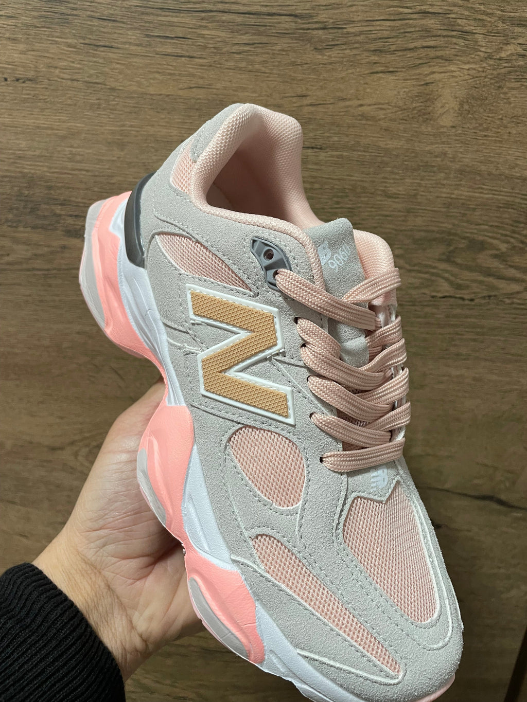 New balance 9060