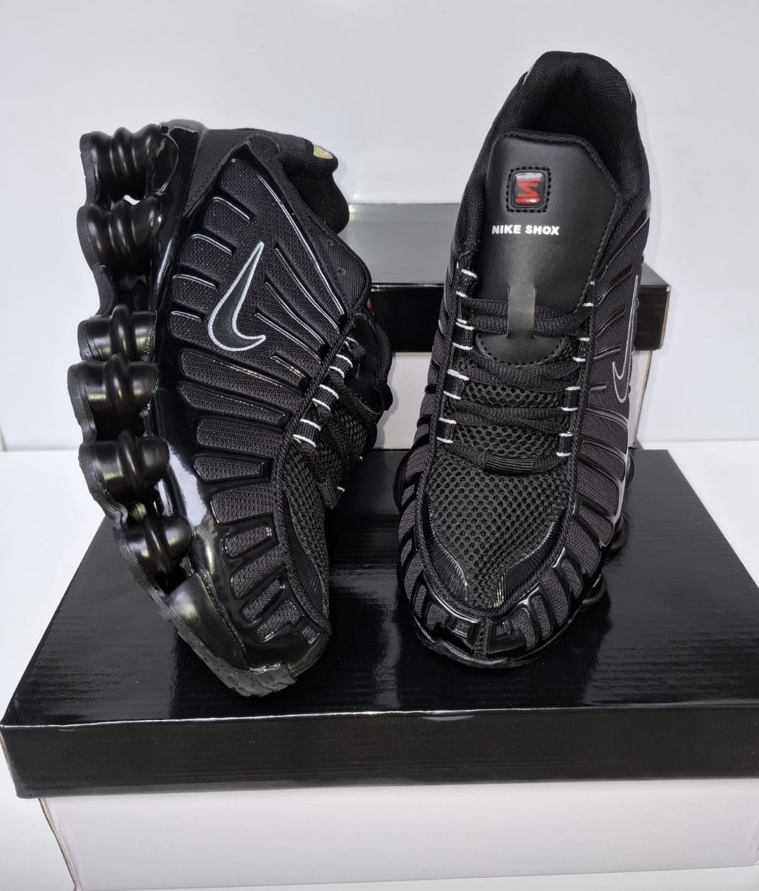 Shox tunned negra