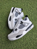 Jordan 4 militar
