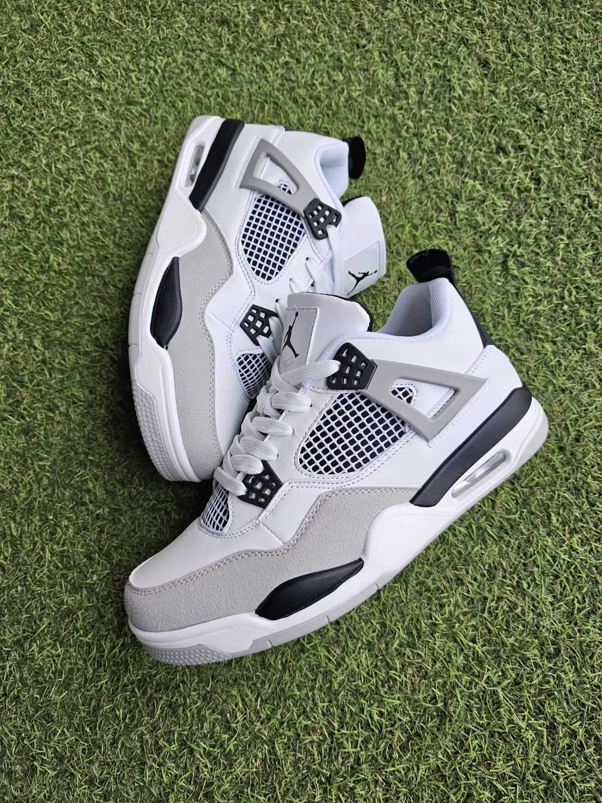 Jordan 4 militar