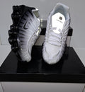 Shox tl logo negro