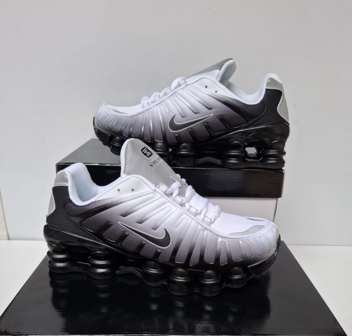 Shox tl logo negro