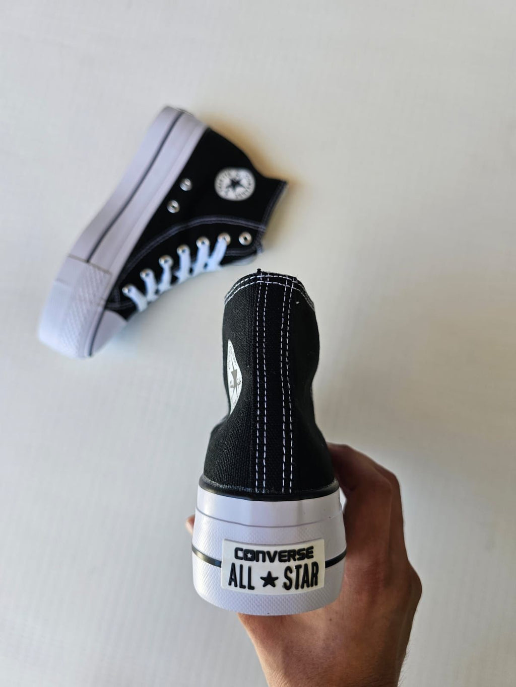 Converse bota tela